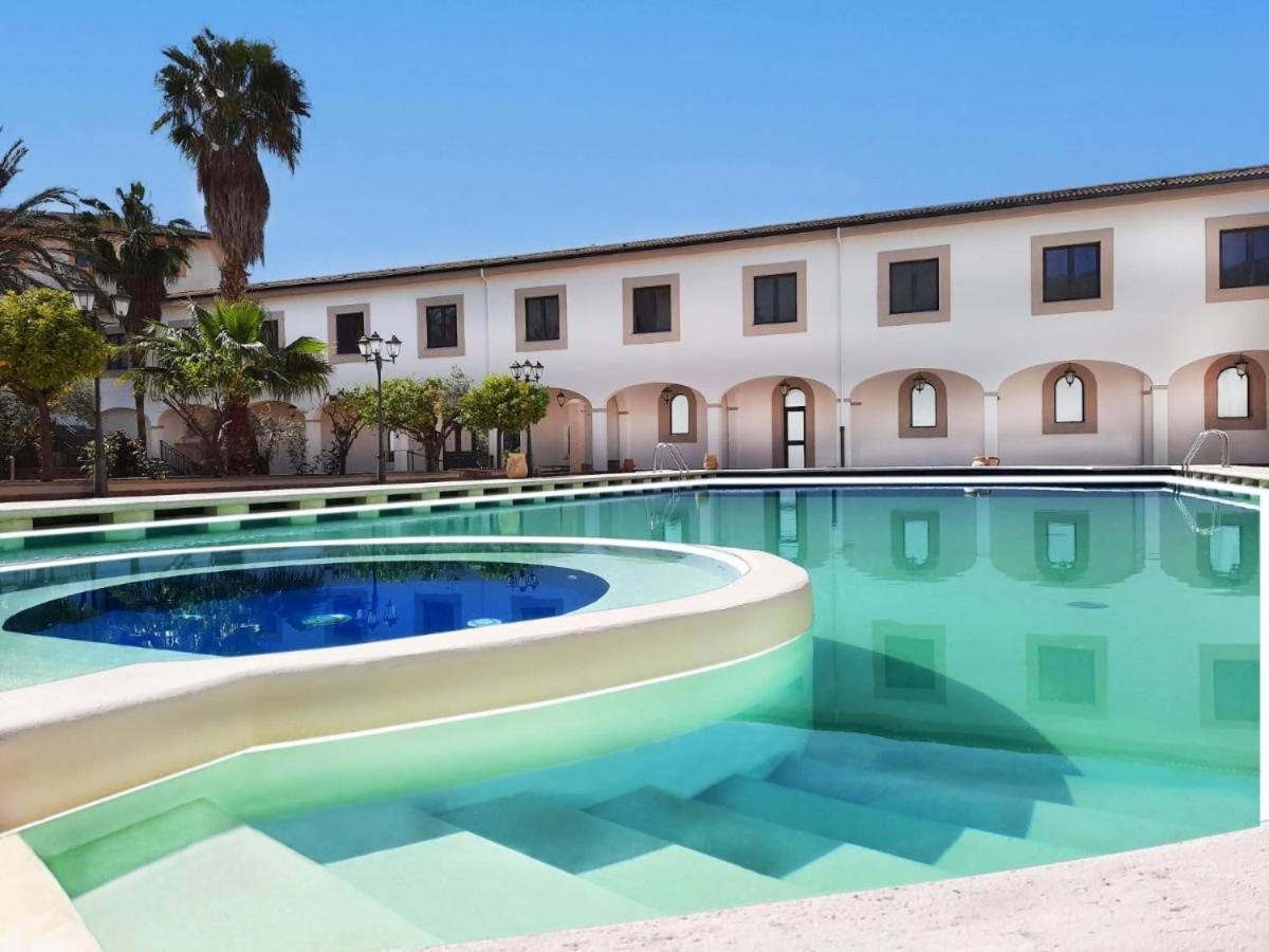 Resort Al Balhara Suites & Spa 팔레르모 외부 사진
